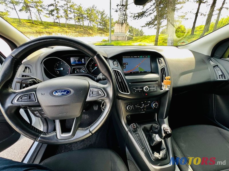 2015' Ford Focus photo #5