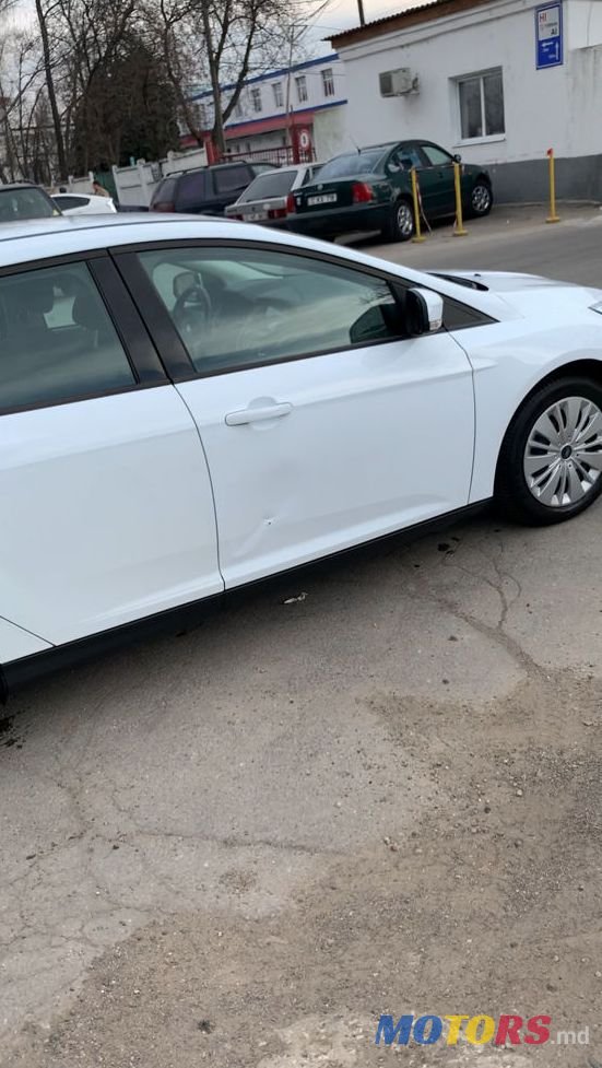 2017' Ford Focus photo #6