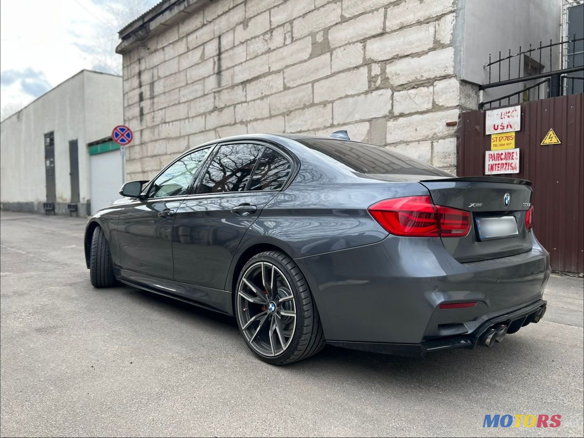 2017' BMW 3 Series photo #1