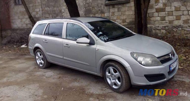 2006' Opel Astra photo #1