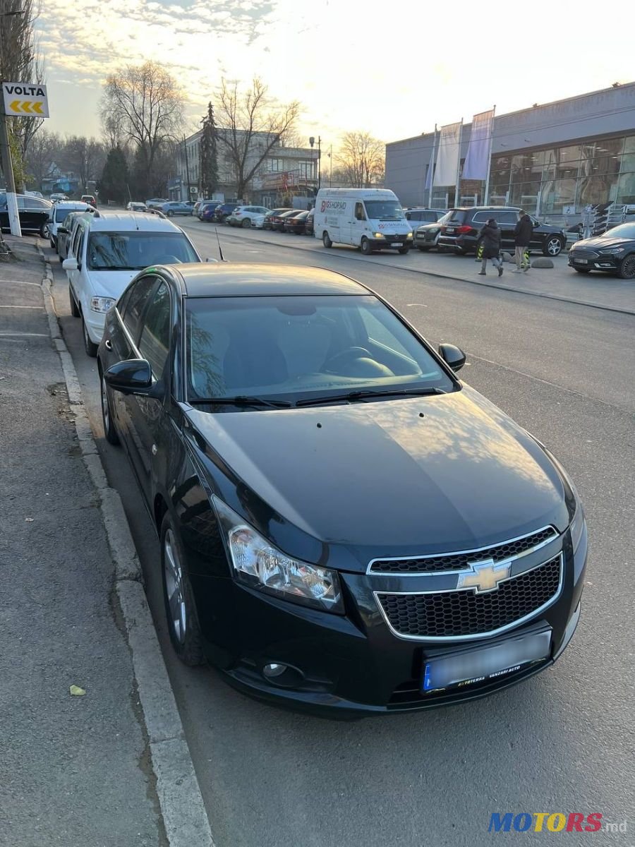 2011' Chevrolet Cruze photo #1