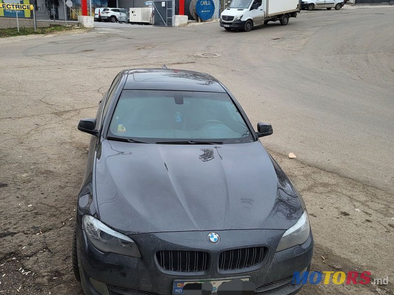 2013' BMW 5 Series photo #3