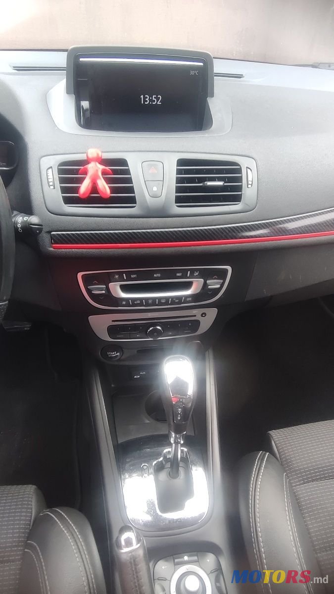 2014' Renault Megane photo #5