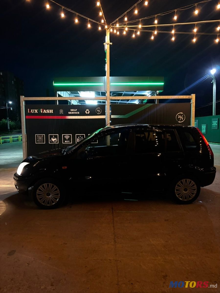 2004' Ford Fusion photo #2