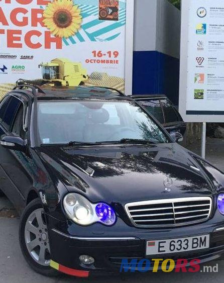 2004' Mercedes-Benz C photo #1