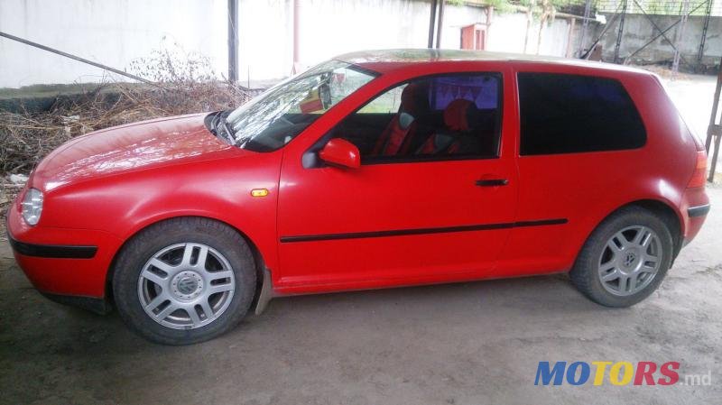 2000' Volkswagen Golf photo #1