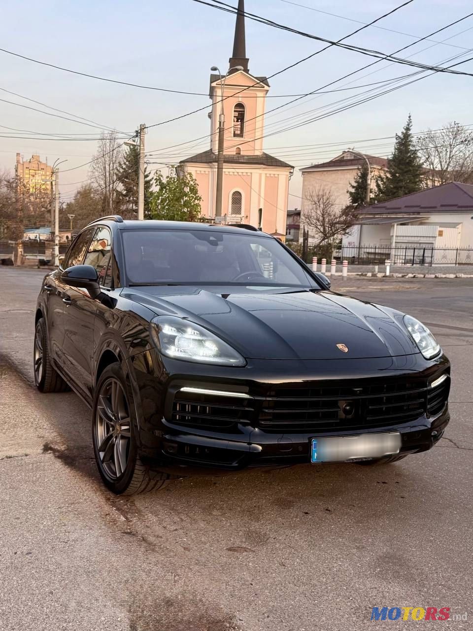 2019' Porsche Cayenne photo #1