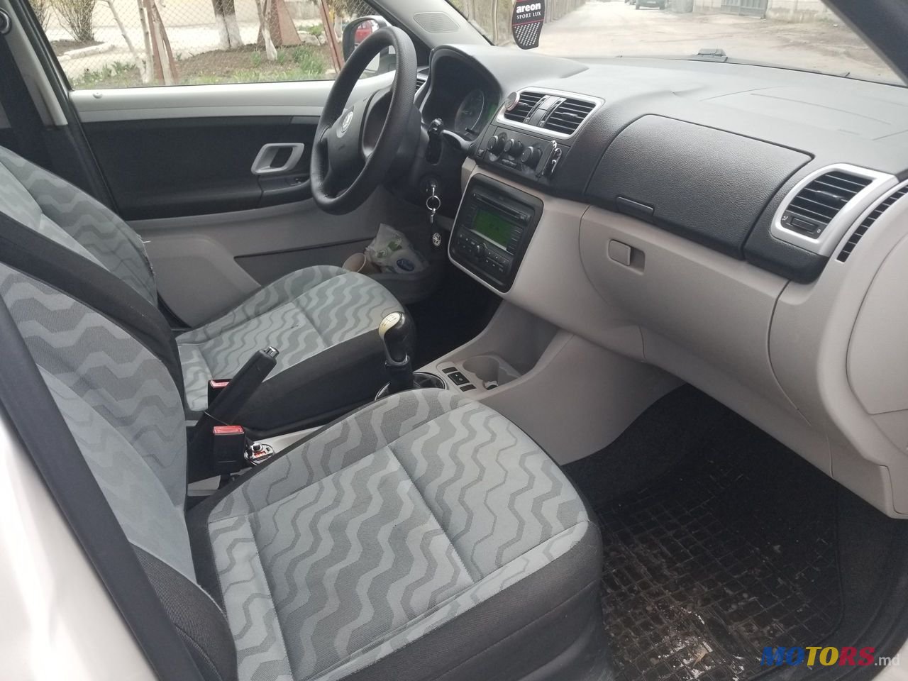 2008' Skoda Fabia photo #5