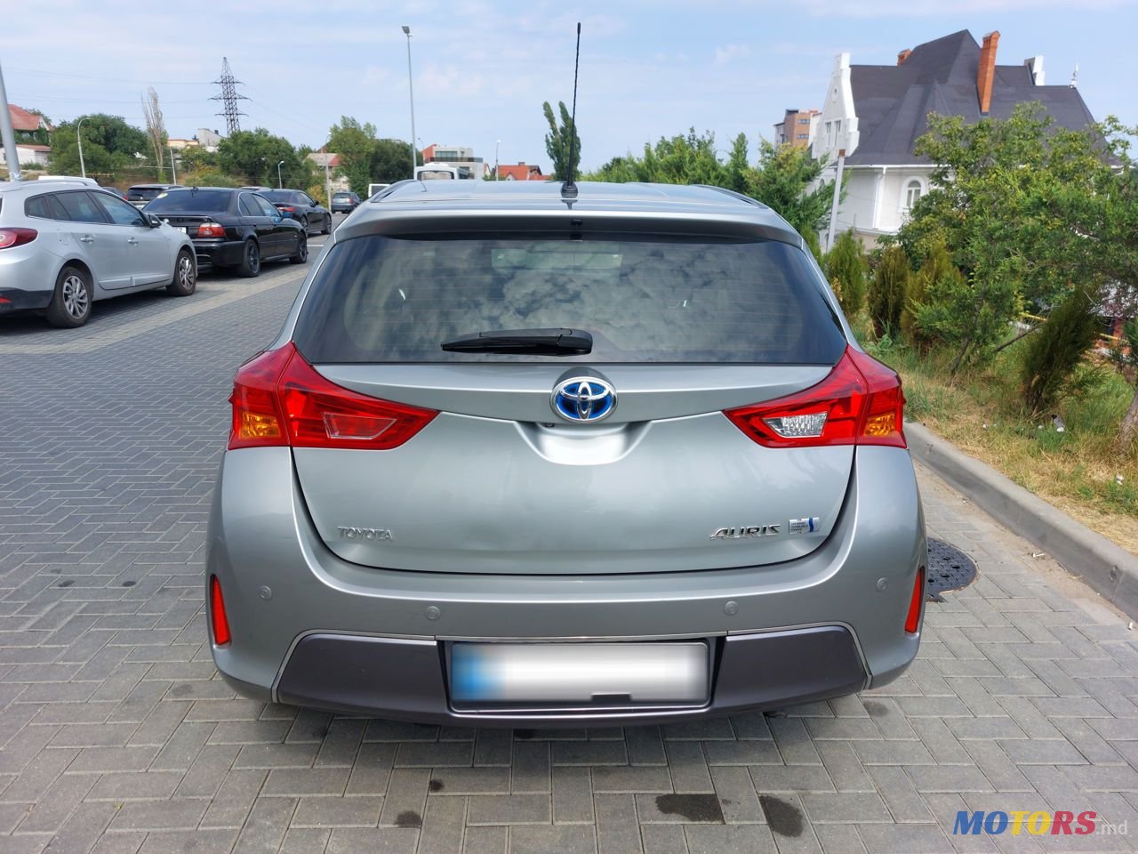 2013' Toyota Auris photo #5