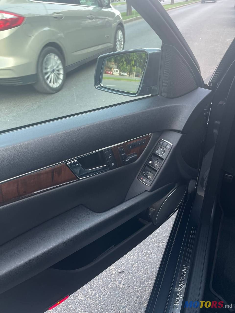 2014' Mercedes-Benz C-Class photo #5