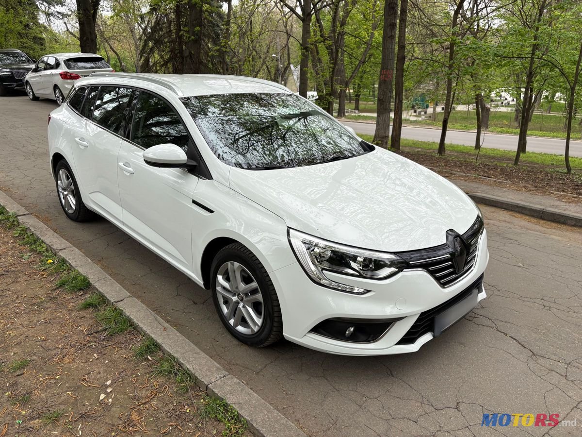 2020' Renault Megane photo #2