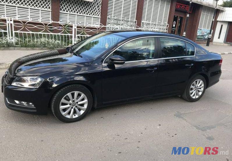 2013' Volkswagen Passat photo #1