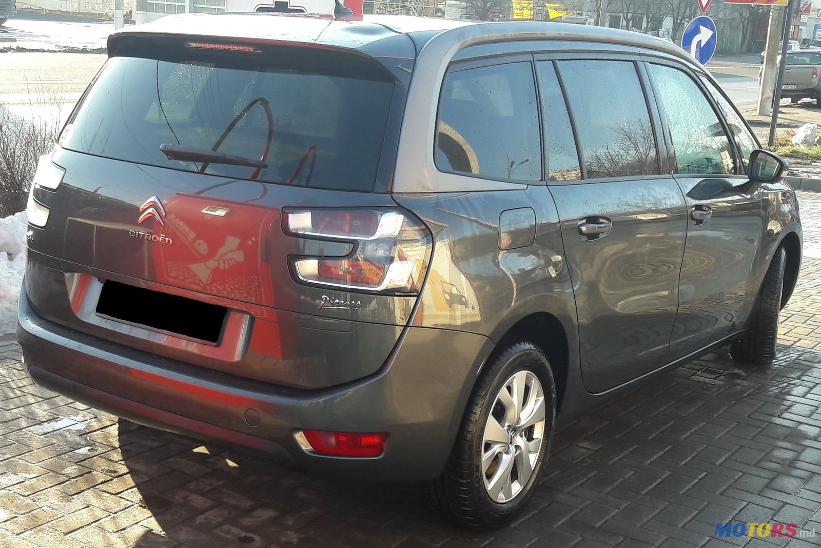 2015' Citroen Grand C4 Picasso photo #2