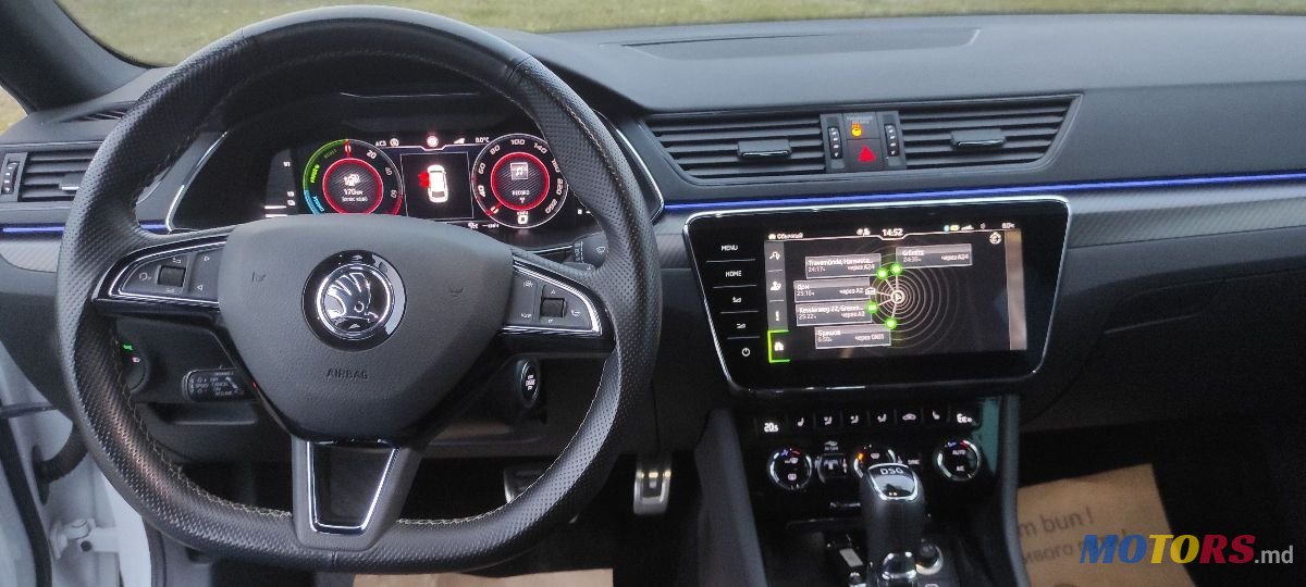 2019' Skoda Superb photo #5