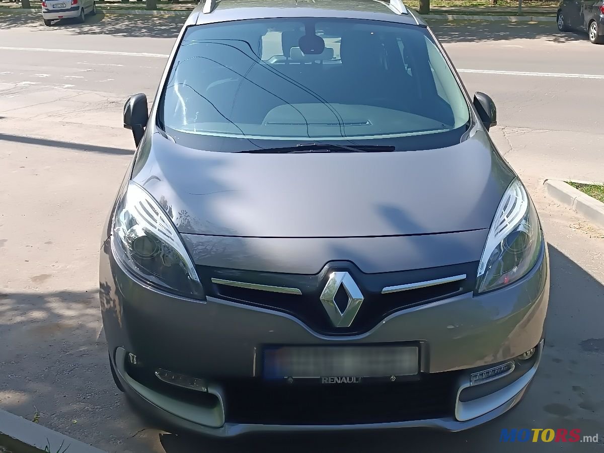 2015' Renault Grand Scenic photo #3