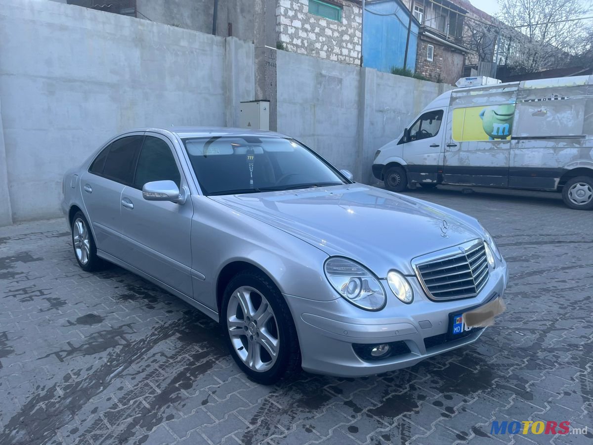 2008' Mercedes-Benz E Класс photo #1