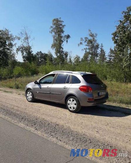 2009' Renault Clio photo #1