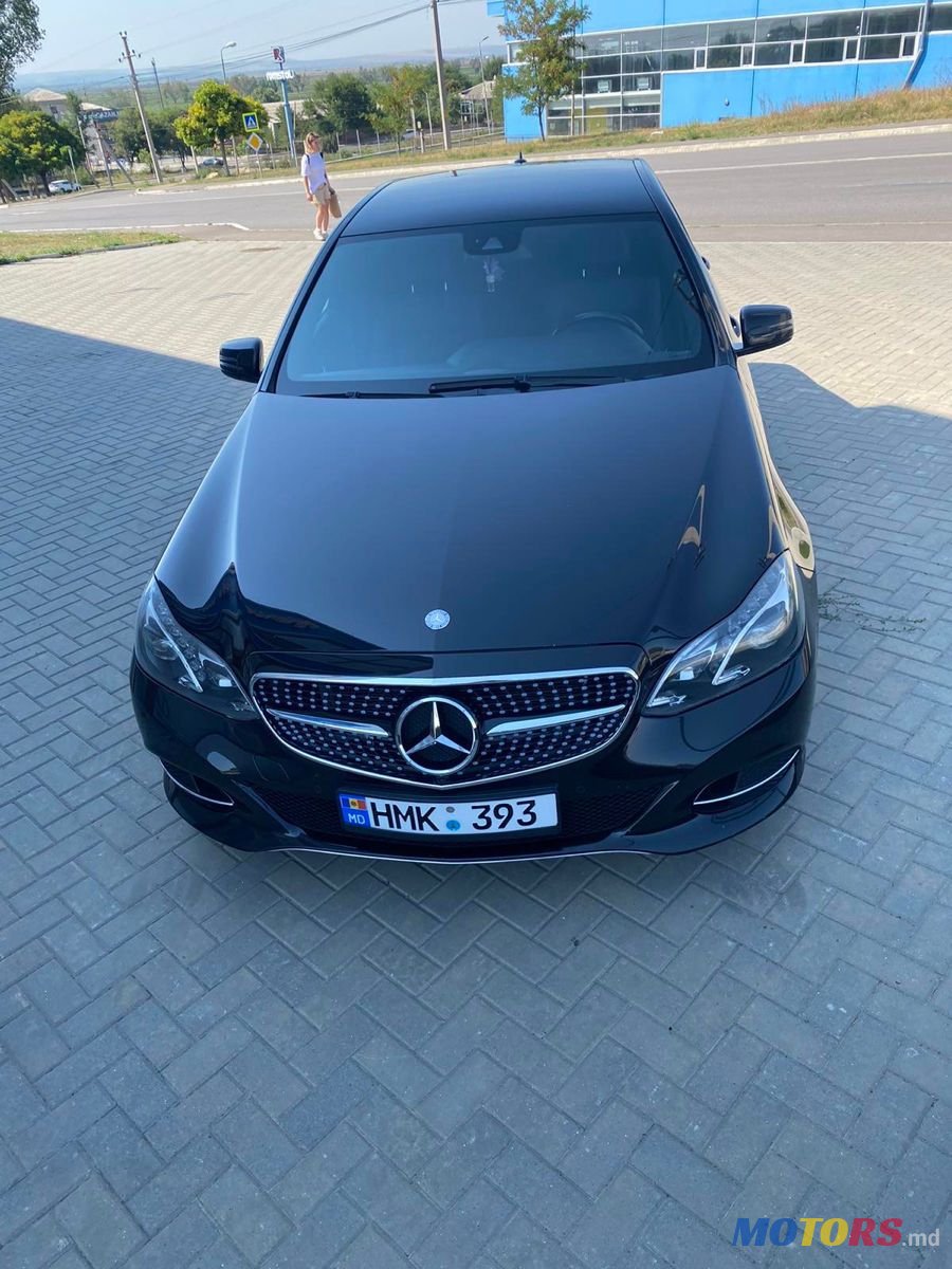 2013' Mercedes-Benz E Класс photo #1