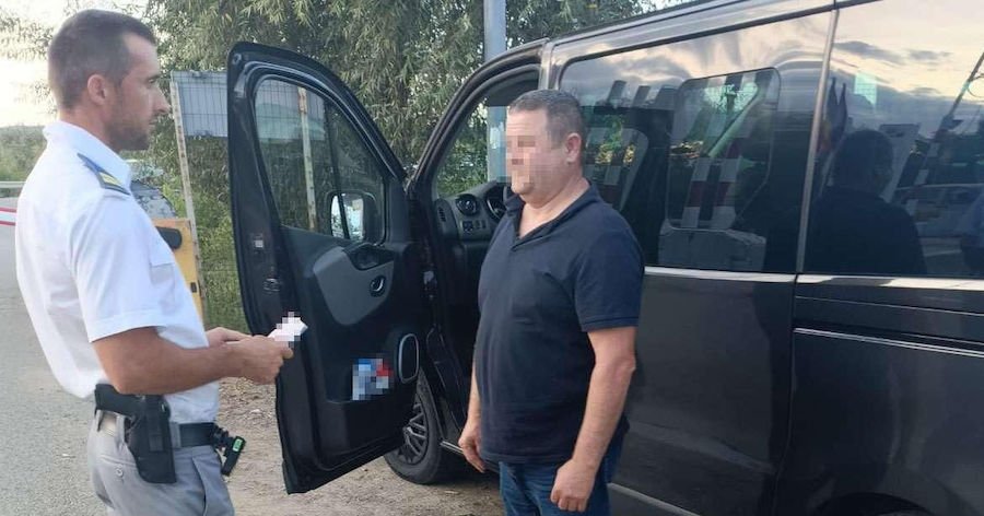 В Румынии на границе у молдаванина конфисковали авто, разыскиваемое в Австрии