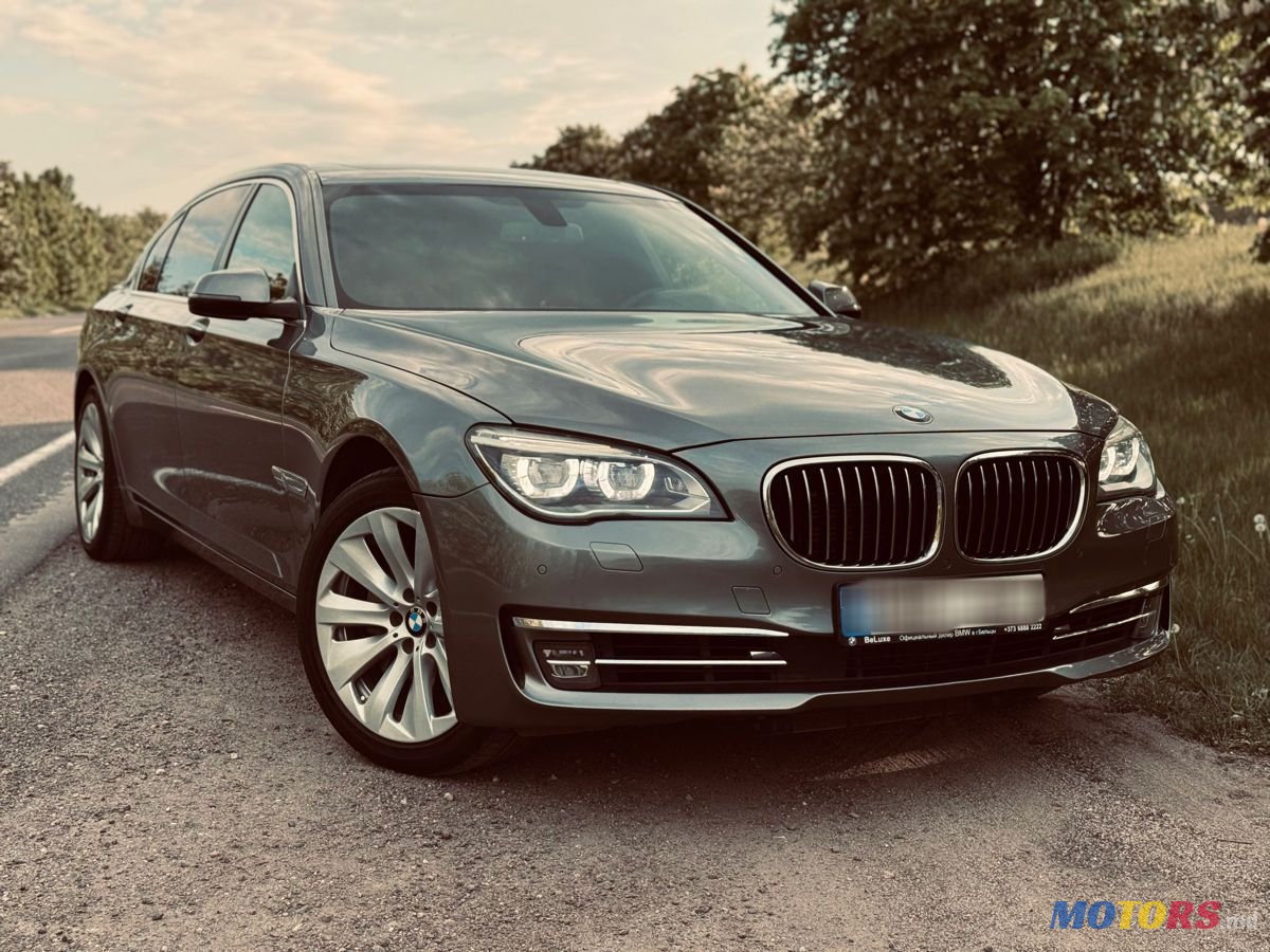 2013' BMW 7 Series photo #1