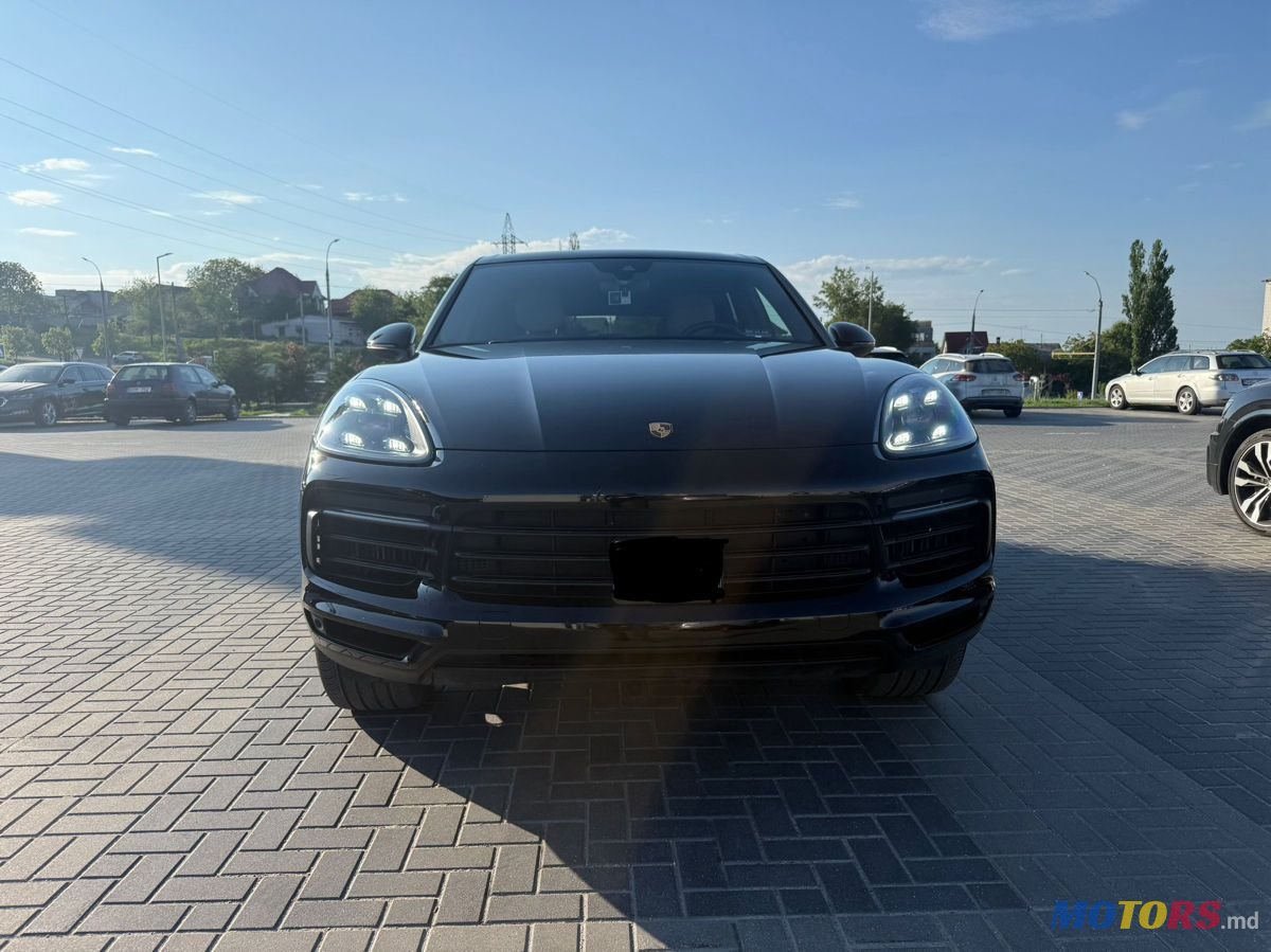 2021' Porsche Cayenne photo #1