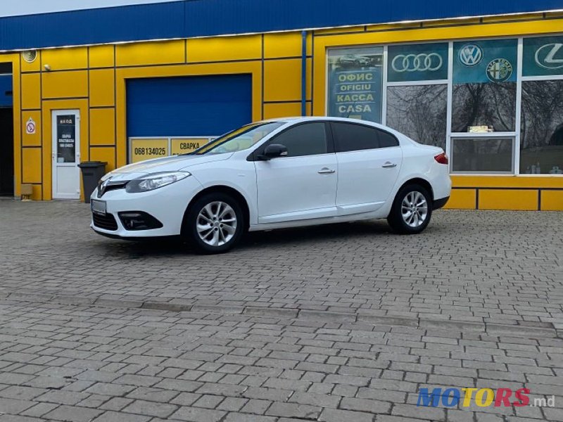 2015' Renault Megane photo #2