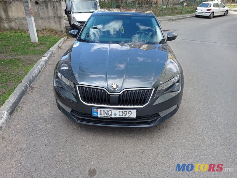 2015' Skoda Superb photo #1