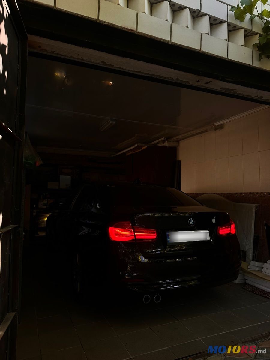 2017' BMW 3 Series photo #5