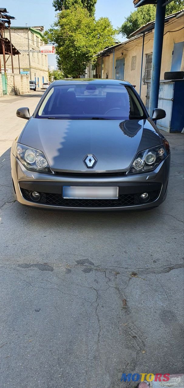 2009' Renault Laguna photo #3