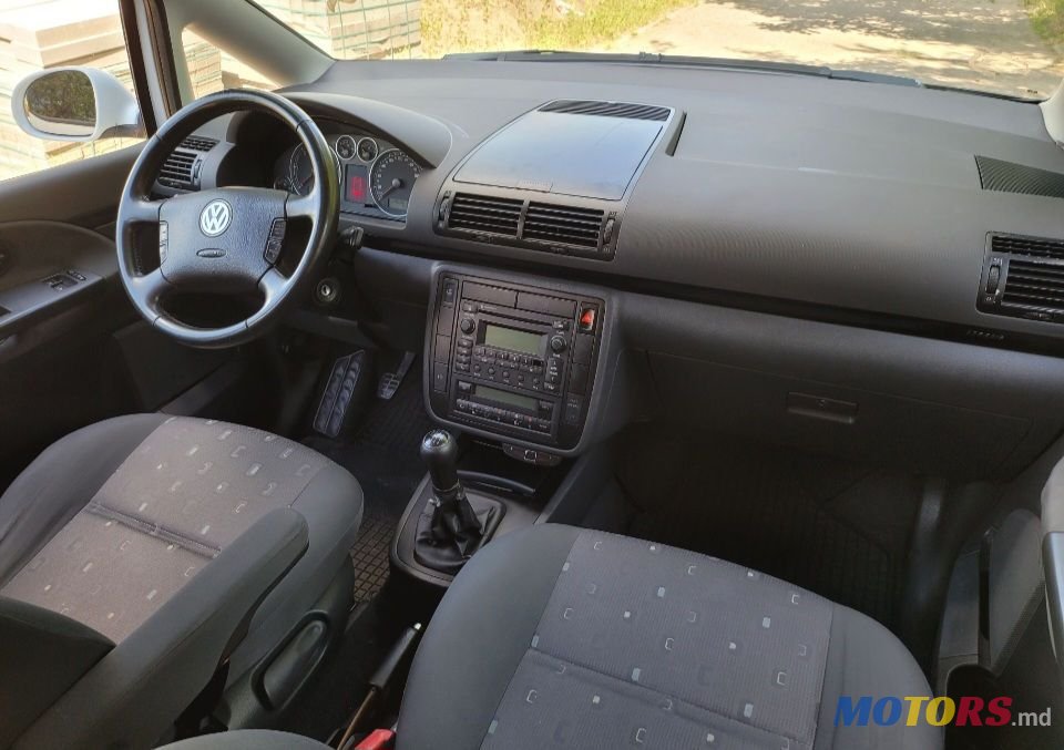 2007' Volkswagen Sharan photo #6