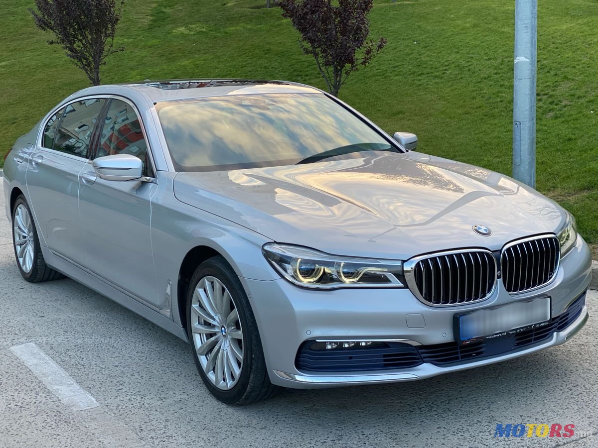 2016' BMW 7 Series photo #3