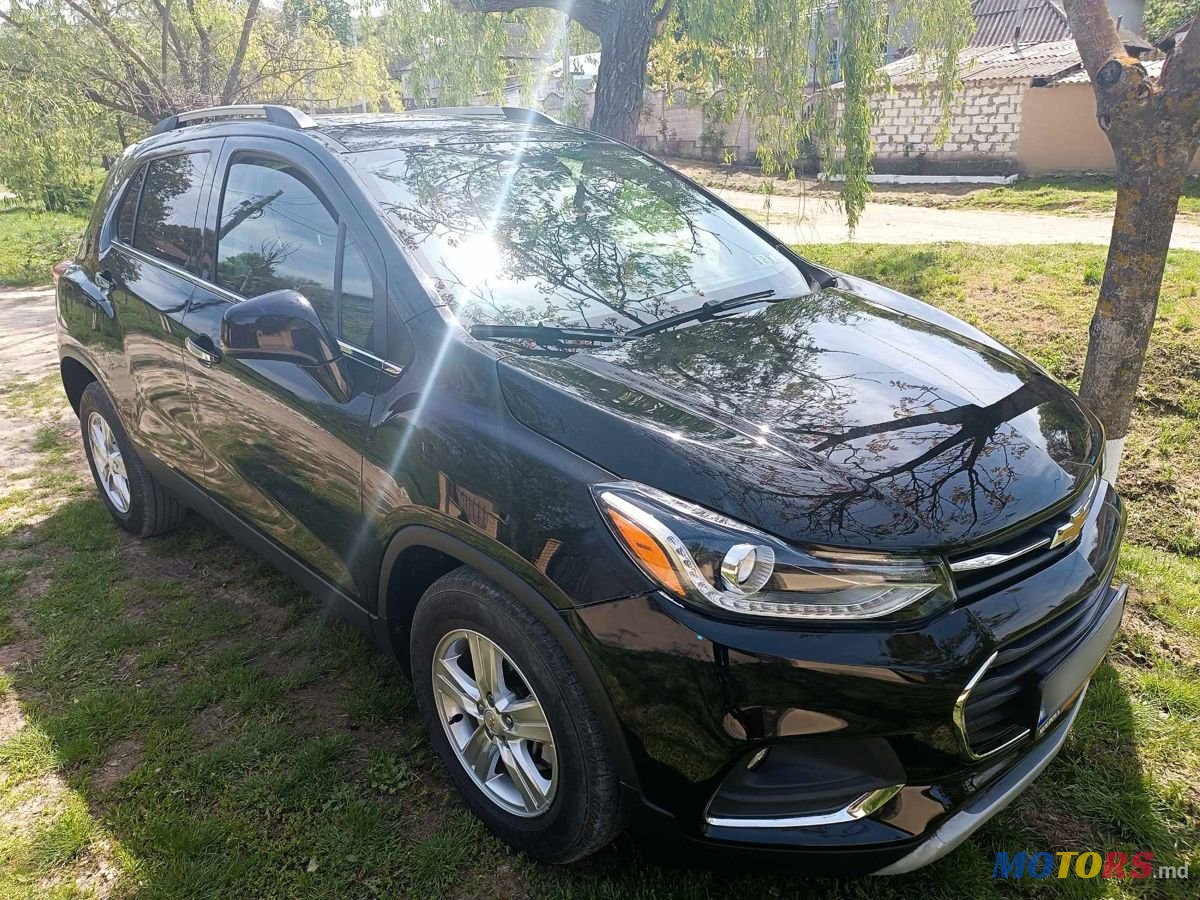 2019' Chevrolet Trax photo #2