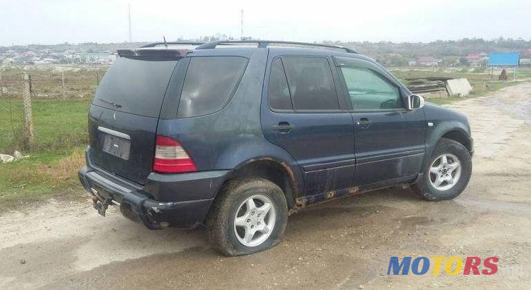 2001' Mercedes-Benz Ml photo #1