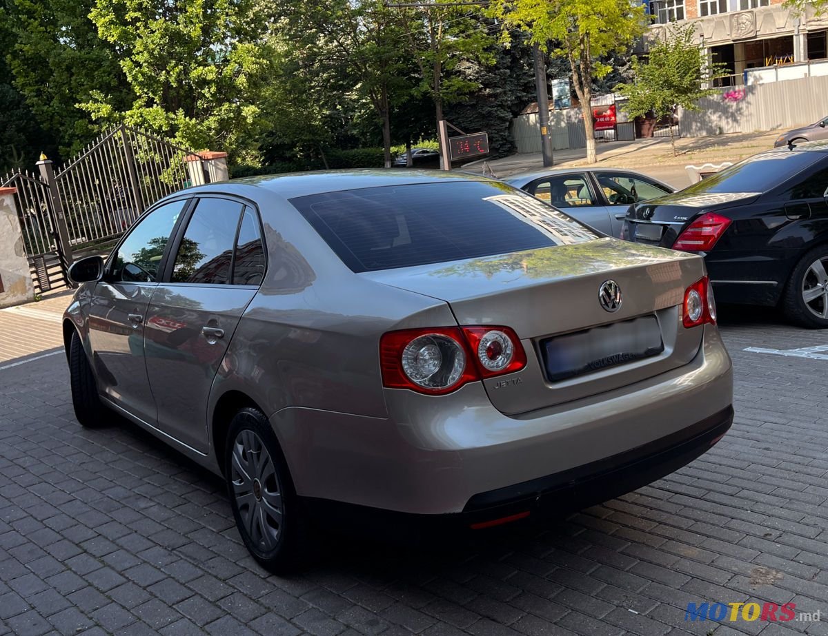 2007' Volkswagen Jetta photo #3