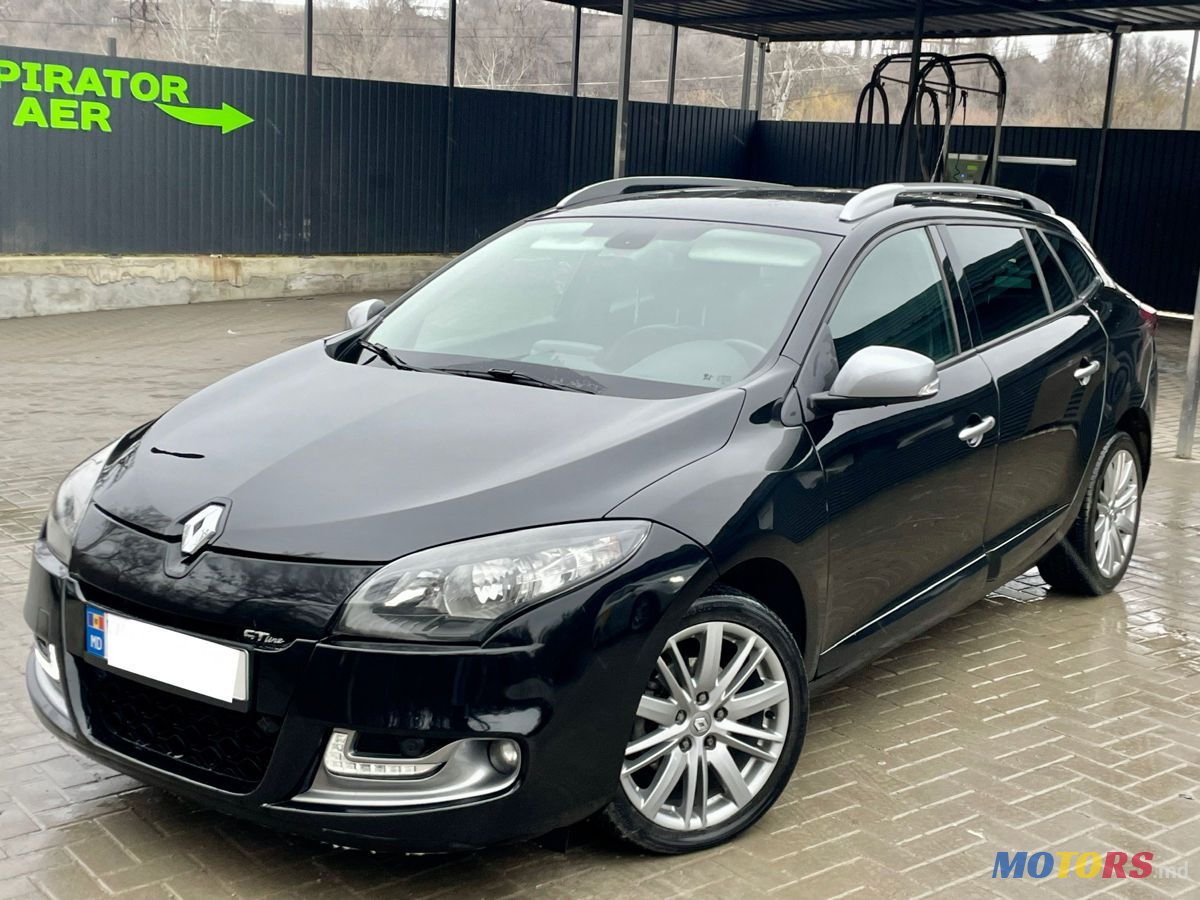 2012' Renault Megane photo #2