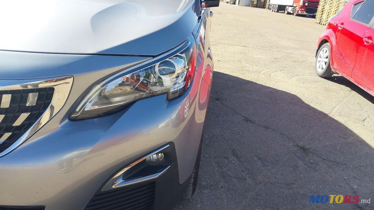 2019' Peugeot 3008 photo #2