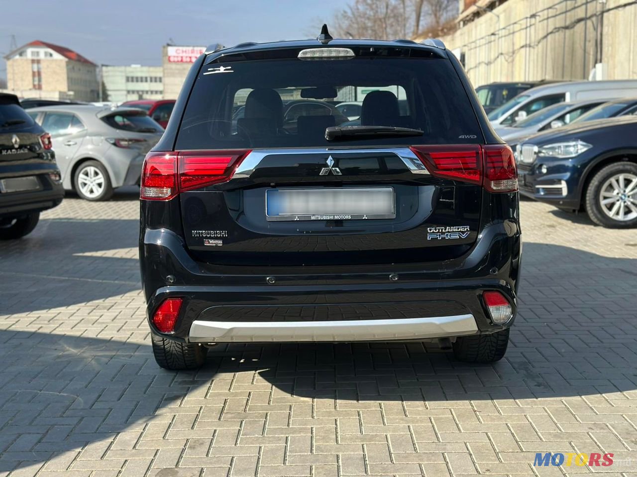 2015' Mitsubishi Outlander photo #4