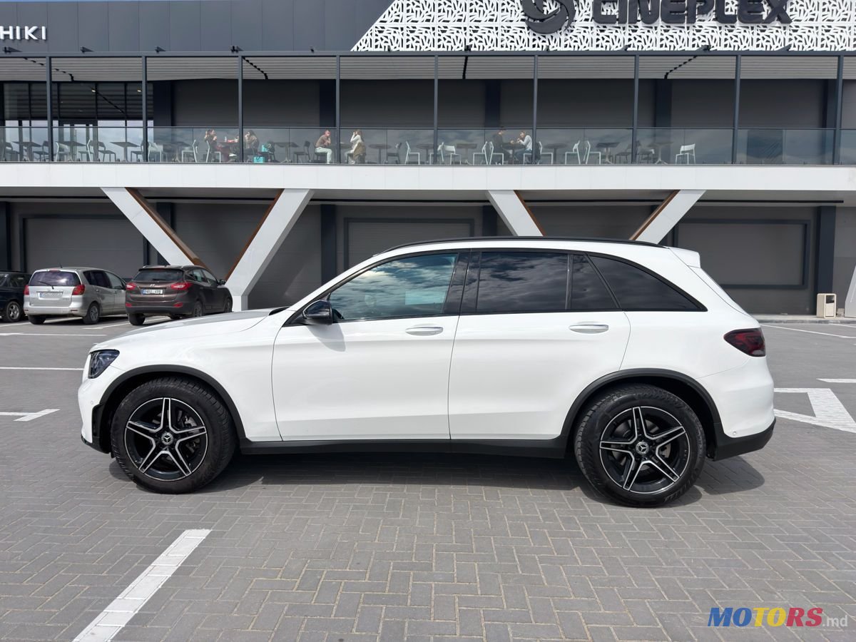 2022' Mercedes-Benz GLC photo #5