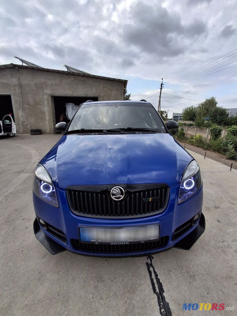 2009' Skoda Fabia photo #2