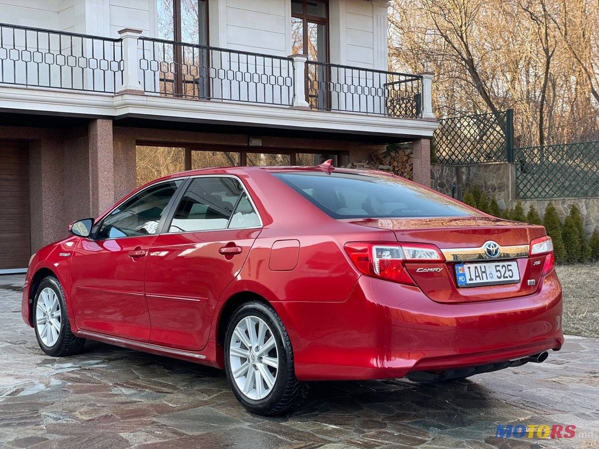 2013' Toyota Camry photo #4