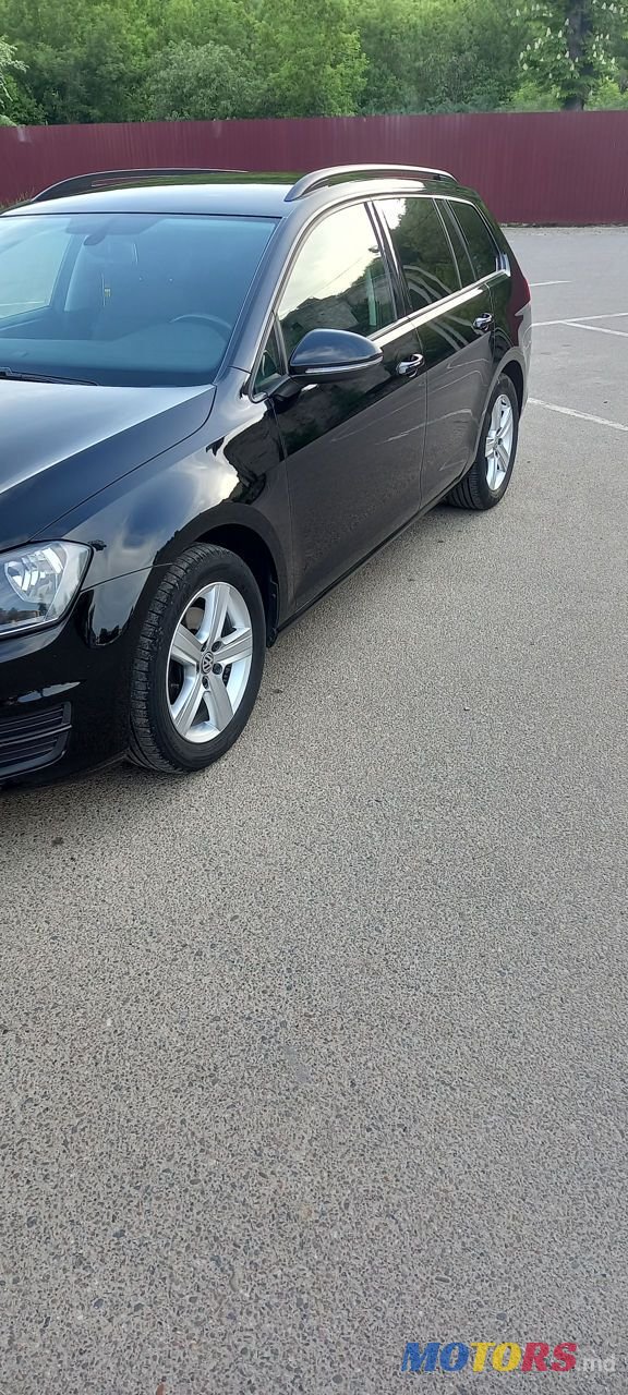 2013' Volkswagen Golf photo #1