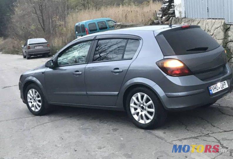 2007' Opel Astra photo #1