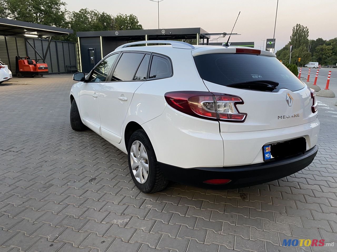 2014' Renault Megane photo #3