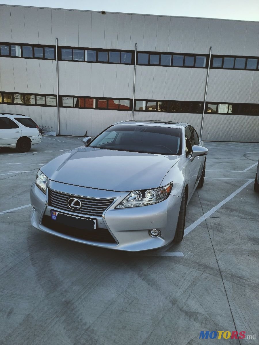 2015' Lexus Es Series photo #4