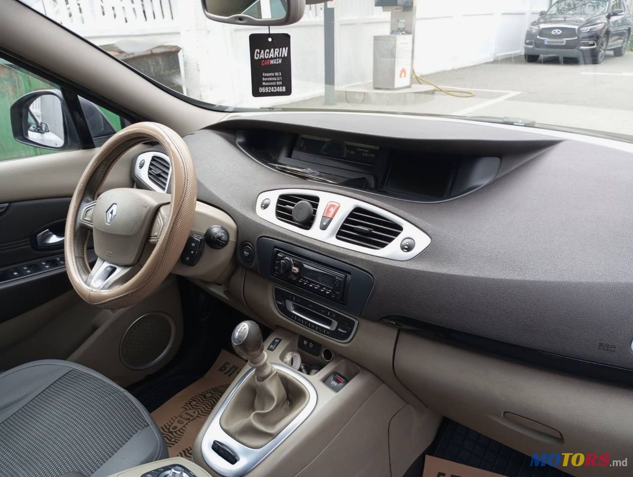 2009' Renault Grand Scenic photo #4