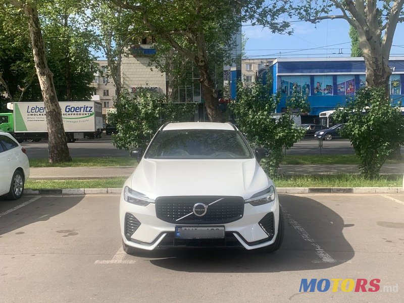 2022' Volvo XC60 photo #3