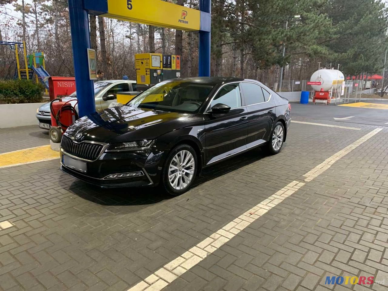2019' Skoda Superb photo #2