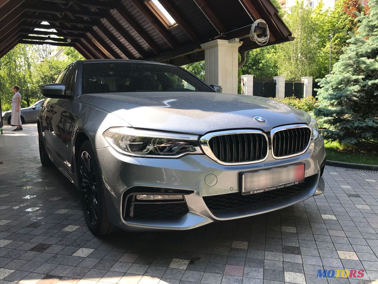 2019' BMW 5 Series photo #1
