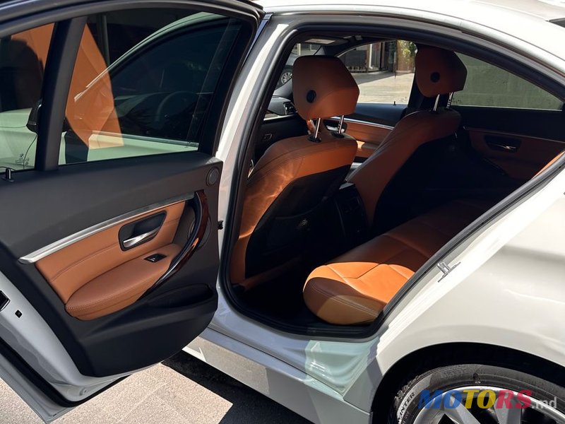 2018' BMW 3 Series photo #6