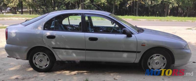 1999' Mitsubishi Carisma photo #1